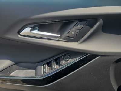 2026 Chevrolet Equinox, $33545. Photo 10