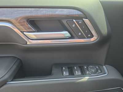 2025 Chevrolet 1500 Crew Cab, $61725. Photo 10