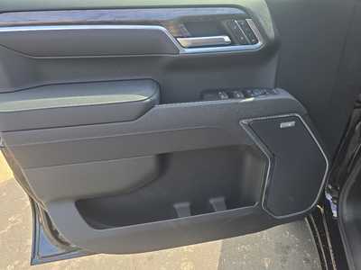 2025 Chevrolet 1500 Crew Cab, $61725. Photo 9