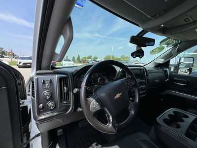 2019 Chevrolet Silverado, $29995. Photo 10