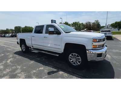 2019 Chevrolet Silverado, $29995. Photo 2