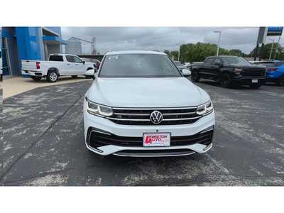 2023 Volkswagen Tiguan, $32495. Photo 3