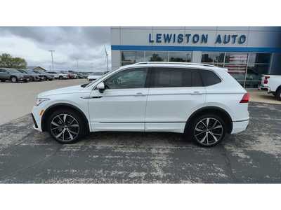 2023 Volkswagen Tiguan, $32495. Photo 5