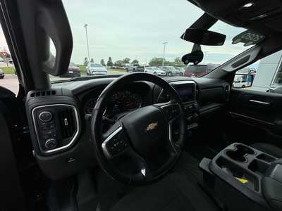2020 Chevrolet 1500 Crew Cab, $37495. Photo 10