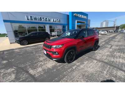2023 Jeep Compass, $25450. Photo 4