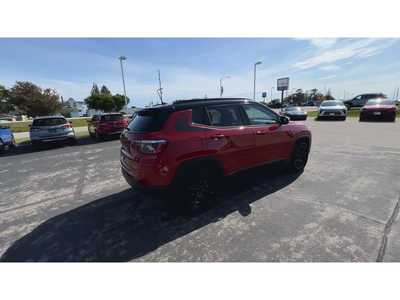 2023 Jeep Compass, $25450. Photo 8