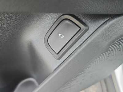 2026 Chevrolet Equinox, $35380. Photo 11