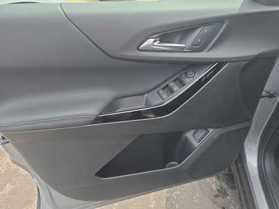 2026 Chevrolet Equinox, $35380. Photo 9