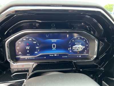 2025 Chevrolet 1500 Crew Cab, $60380. Photo 11