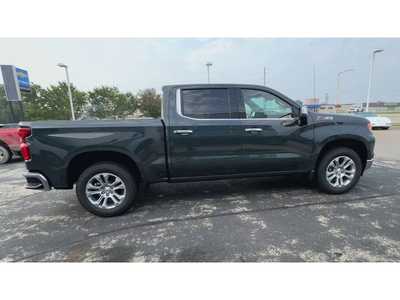 2025 Chevrolet 1500 Crew Cab, $60380. Photo 9