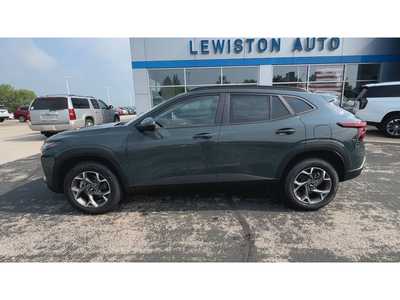 2025 Chevrolet Trax, $24690. Photo 5