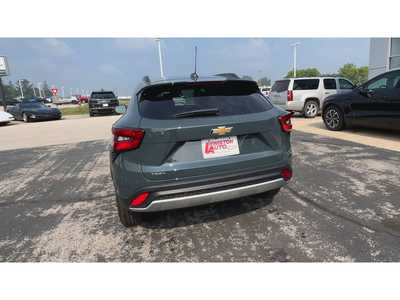 2025 Chevrolet Trax, $24690. Photo 7