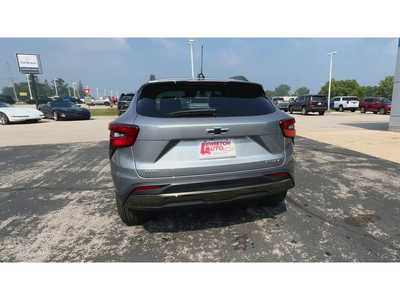 2025 Chevrolet Trax, $25895. Photo 7