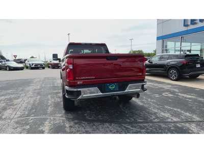 2022 Chevrolet 3500 Crew Cab, $56995. Photo 7