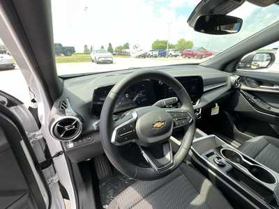 2026 Chevrolet Equinox, $31495. Photo 10
