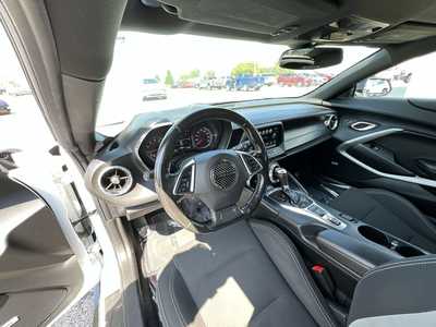 2018 Chevrolet Camaro, $15995. Photo 10