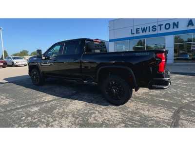 2025 Chevrolet 3500 Crew Cab, $63935. Photo 6