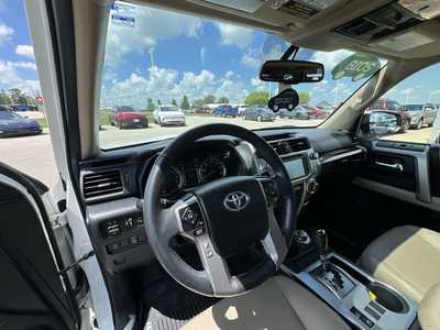 2018 Toyota 4Runner, $31495. Photo 10