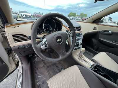 2010 Chevrolet Malibu, $4995. Photo 10