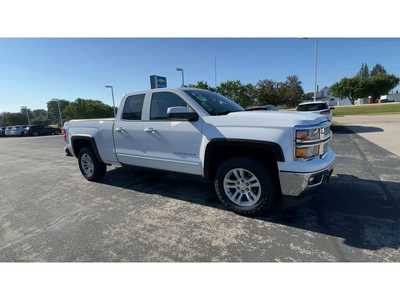 2015 Chevrolet 1500 Ext Cab, $14495. Photo 2
