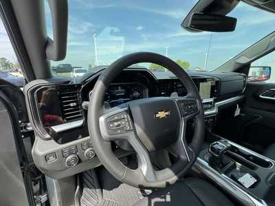 2026 Chevrolet 1500 Crew Cab, $62930. Photo 10