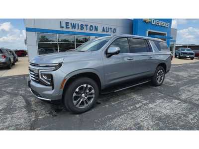 2025 Chevrolet Suburban, $71380. Photo 4