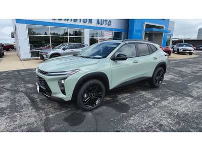 2025 Chevrolet Trax, $27085. Photo 4