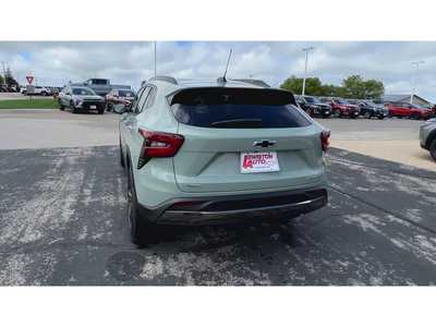 2025 Chevrolet Trax, $27085. Photo 7