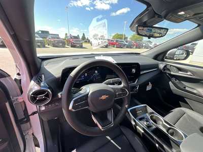 2026 Chevrolet Equinox, $34815. Photo 10