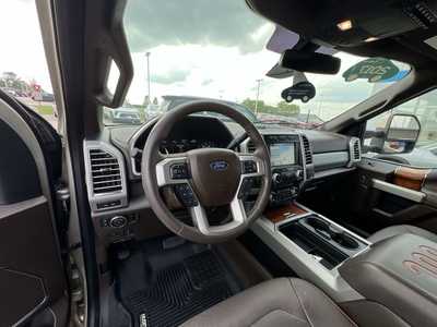 2017 Ford F350 Crew Cab, $49995. Photo 10