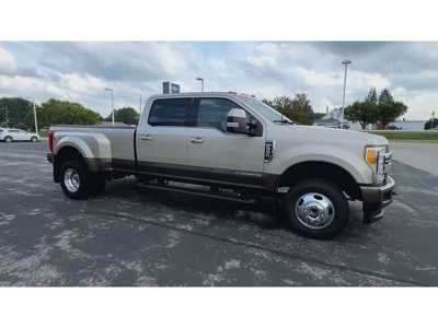 2017 Ford F350 Crew Cab, $49995. Photo 2