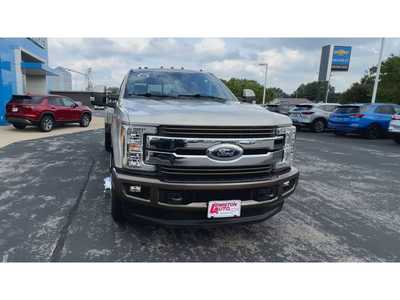 2017 Ford F350 Crew Cab, $49995. Photo 3