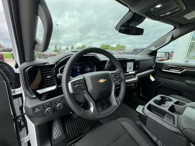 2026 Chevrolet 1500 Crew Cab, $52195. Photo 10