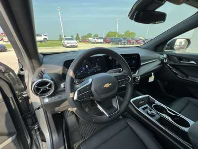 2026 Chevrolet Equinox, $34195. Photo 10