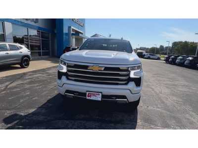 2024 Chevrolet 1500 Crew Cab, $64995. Photo 3