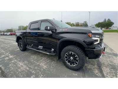 2024 Chevrolet 1500 Crew Cab, $59995. Photo 2