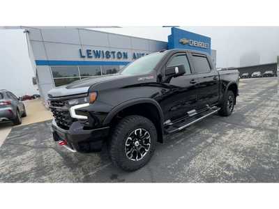 2024 Chevrolet 1500 Crew Cab, $59995. Photo 4
