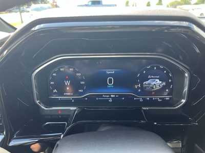 2022 Chevrolet 1500 Crew Cab, $50995. Photo 11