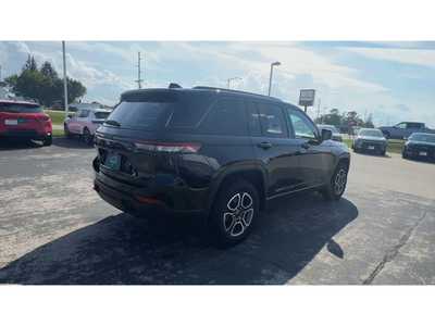2022 Jeep Grand Cherokee, $35750. Photo 8