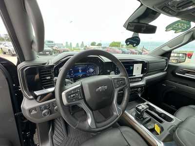 2023 Chevrolet 1500 Crew Cab, $49995. Photo 10