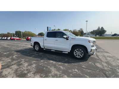 2022 Chevrolet 1500 Crew Cab, $30995. Photo 2