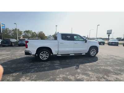 2022 Chevrolet 1500 Crew Cab, $30995. Photo 9