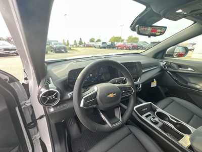 2026 Chevrolet Equinox, $35640. Photo 10