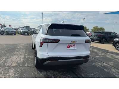 2026 Chevrolet Equinox, $35640. Photo 7