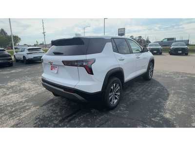 2026 Chevrolet Equinox, $35640. Photo 8