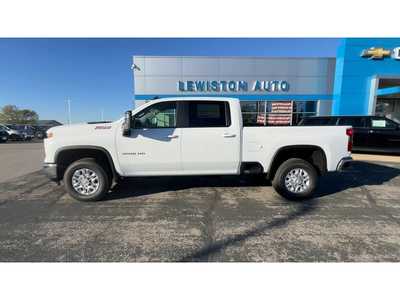 2026 Chevrolet 3500 Crew Cab, $63080. Photo 5