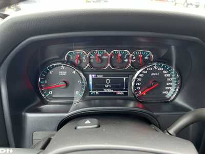 2018 Chevrolet 1500 Crew Cab, $26995. Photo 11