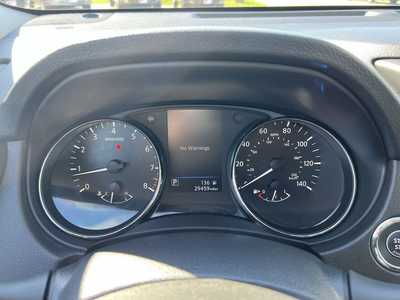 2020 Nissan Rogue, $20995. Photo 11