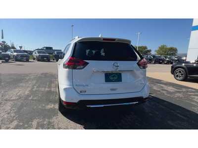 2020 Nissan Rogue, $20995. Photo 7