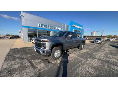 2026 Chevrolet 3500 Crew Cab, $62580. Photo 4